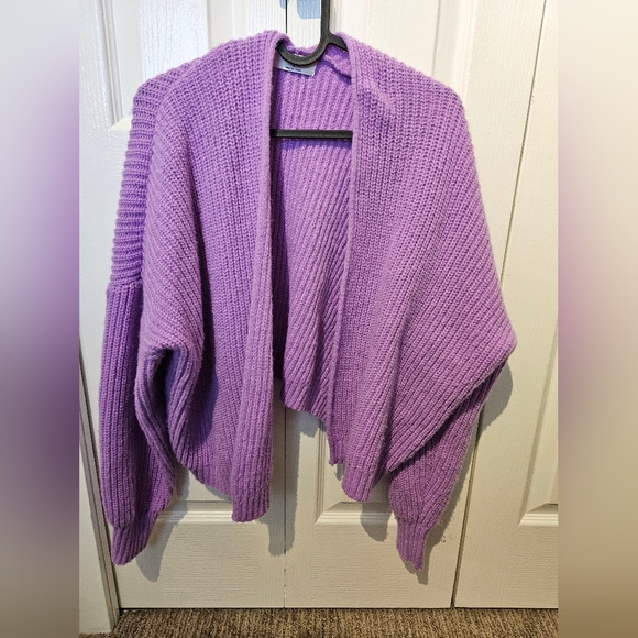 Cardigan - Picture 1 of 1